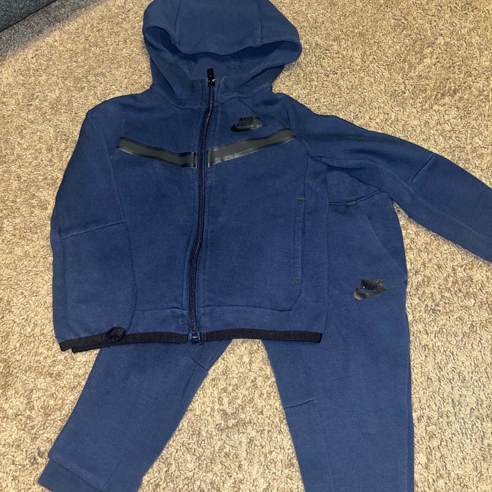 Nike Blue Matching Sweatpants and Joggers Set